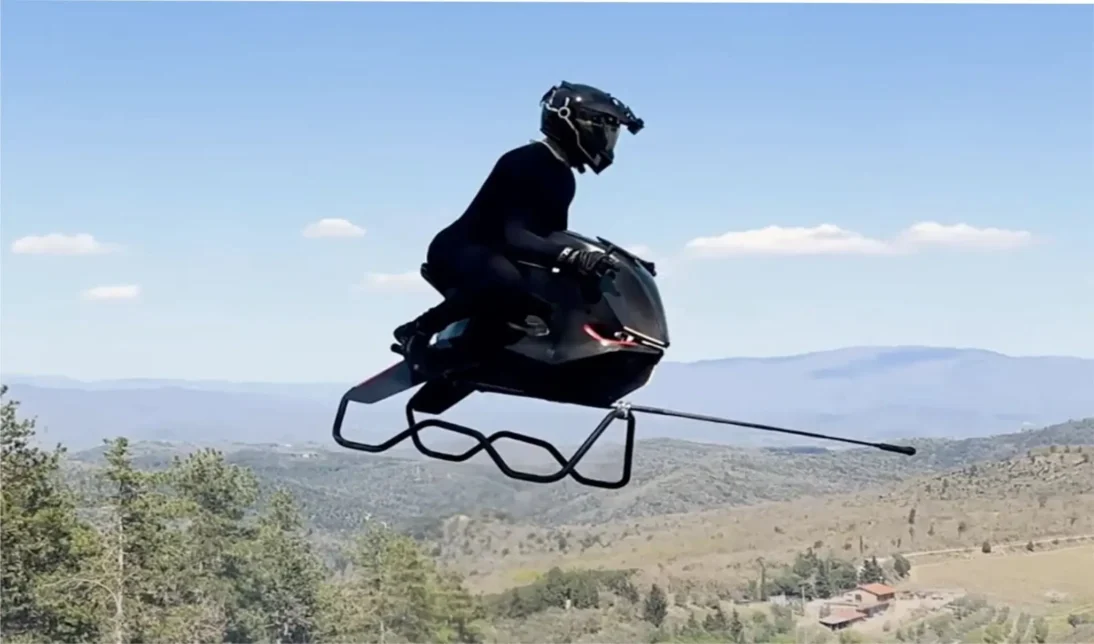 ALMANAQUE-DO-ESTUDANTE-Imagem-Para-o-Artigo-Volonaut-Airbike-A-Moto-Voadora-Que-Saiu-da-Ficcao-Para-o-Mundo-Real-1-