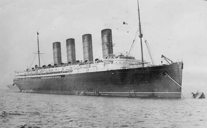 ALMANAQUE-DO-ESTUDANTE-Imagem-Para-o-Artigo-Lusitania-A-tragedia-maritima-que-chocou-o-mundo-em-1915-I.webp