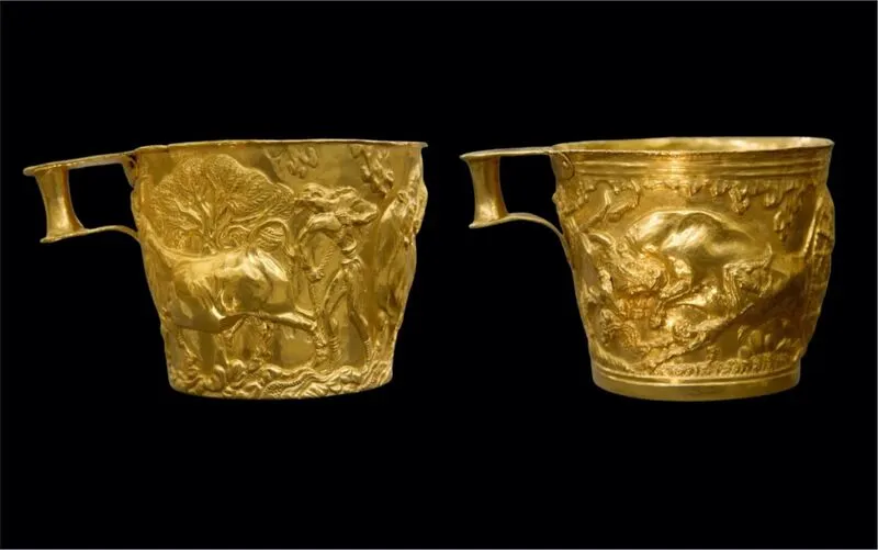 ALMANAQUE-DO-ESTUDANTE-Imagem-Para-o-Artigo-As-tacas-de-ouro-de-Vapheio-O-talento-de-artistas-esquecidos-pela-Historia-I.webp